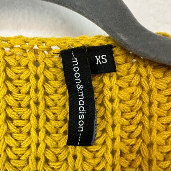 Moon & Madison Cable Knit Cardigan Womans Size XS Mustard Yellow - Picture 3 of 10